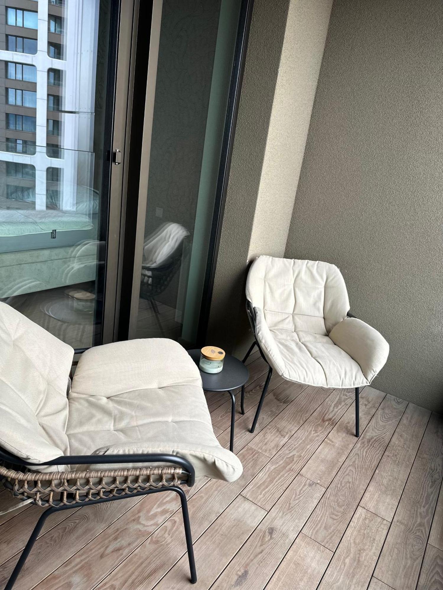 Sky Park Elegance 公寓